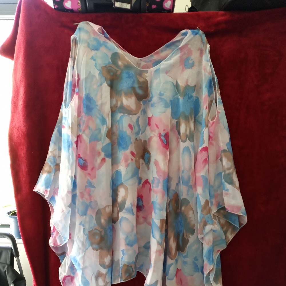 Floral top